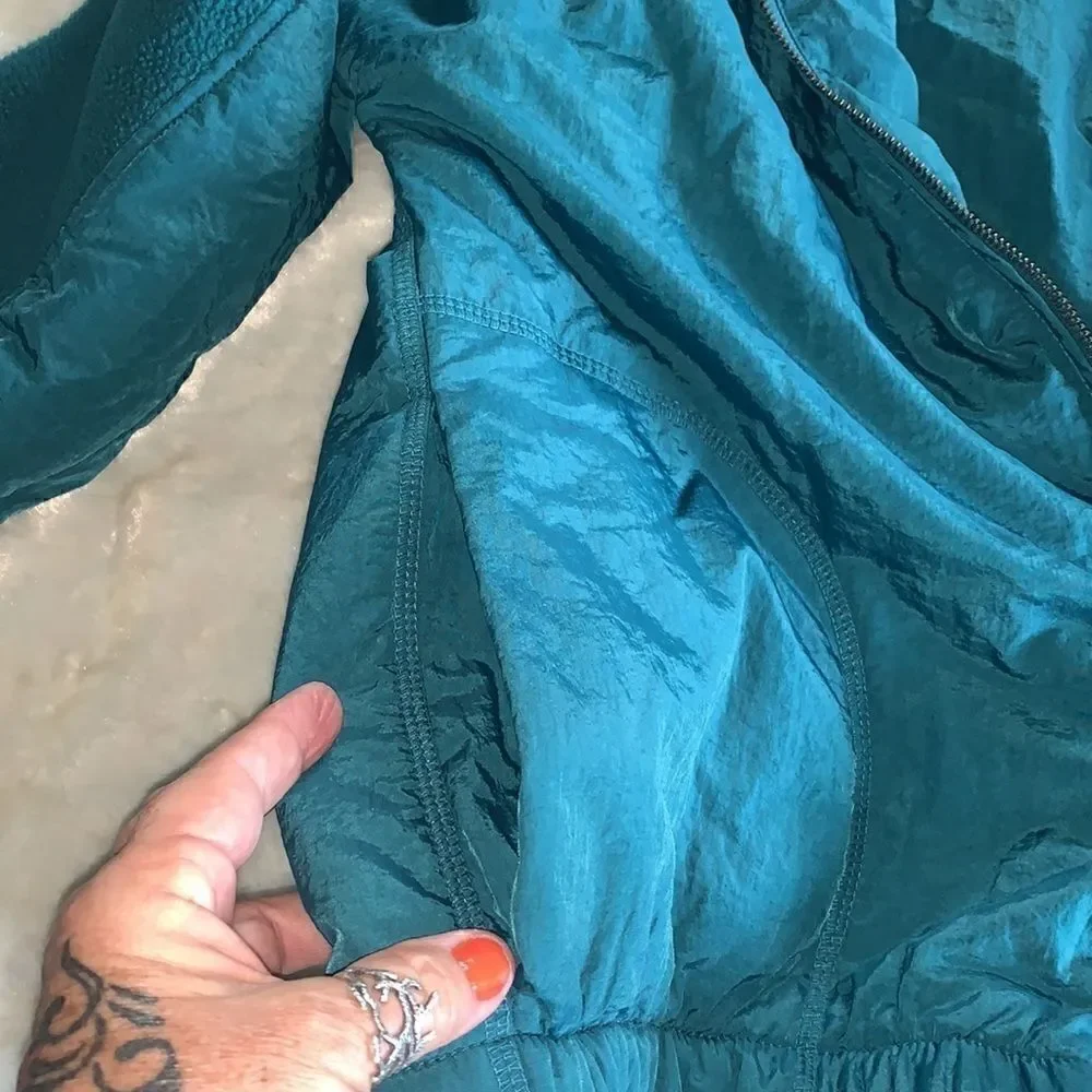 Wild Fable Womens Size M Teal Fleece Nylon Jacket Size Medium